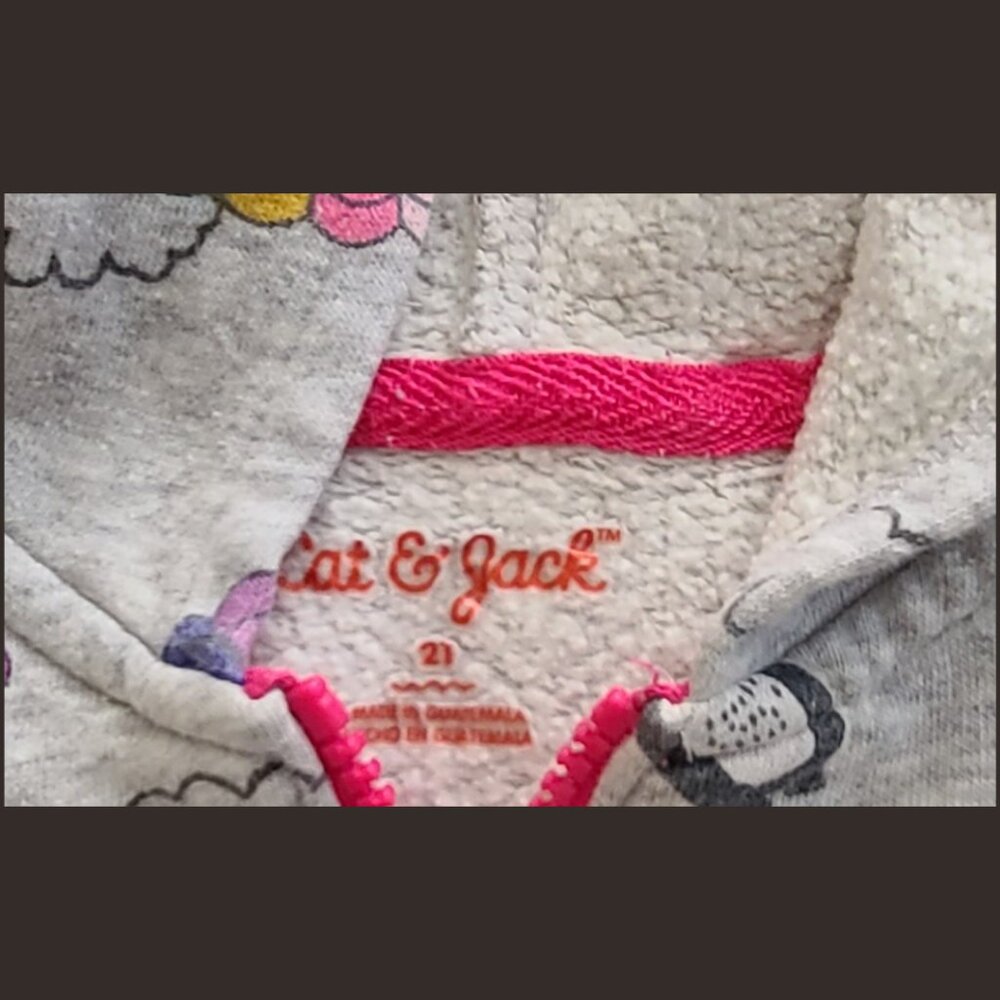 Panda Sweater - Picture 4 of 4